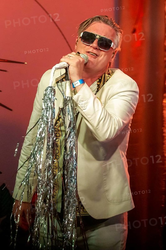 Spike Slawson, singer of Me First and the Gimme Gimmes live at SO36, Berlin, 04.06.2025