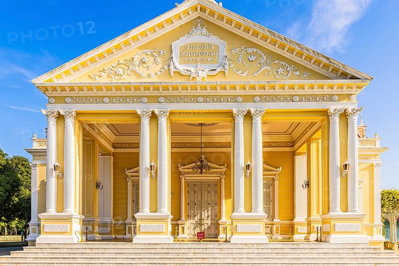 Neoclassical Warophat Phiman Residence, Thai King's Summer Palace, Bang Pa-In, near Ayutthaya, Thailand