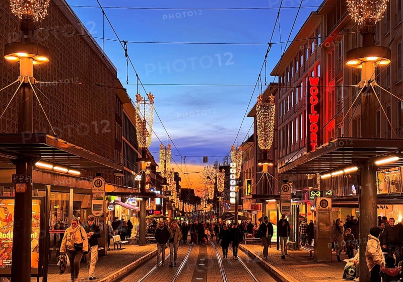 The Christmassy illuminated Bahnhofstraße on a Sunday evening, Witten, Ruhr region, North Rhine-Westphalia, Germany