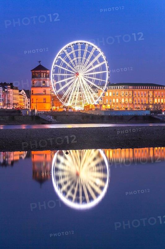Banks of the Rhine, Castle Tower and Ferris Wheel, Düsseldorf, North Rhine-Westphalia, Germany