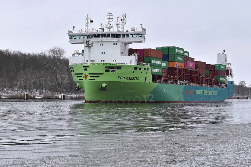 ECO MAESTRO container ship in the icy Kiel Canal, NOK, Kielkanal, Kielcanal, Schleswig-Holstein, Germany