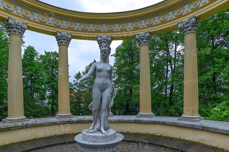 Diana sculpture in Lan´cut Castle Park, 17th century, Lan´cut, formerly Landshut, Poland