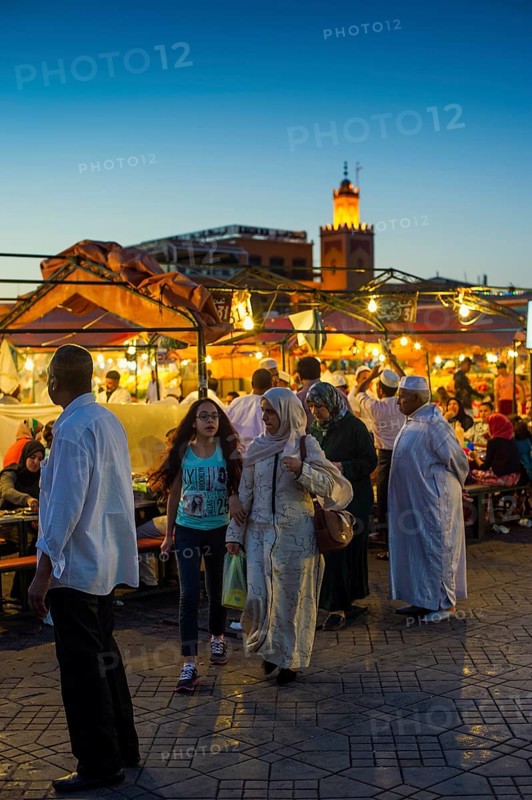 Food stalls on Place Djemma el-Fna, Gauklerplatz, UNESCO World Heritage Site, Blue Hour, Marrakech, Morocco