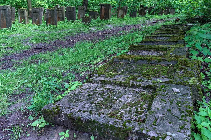 Lezajsk Jewish Cemetery, Poland