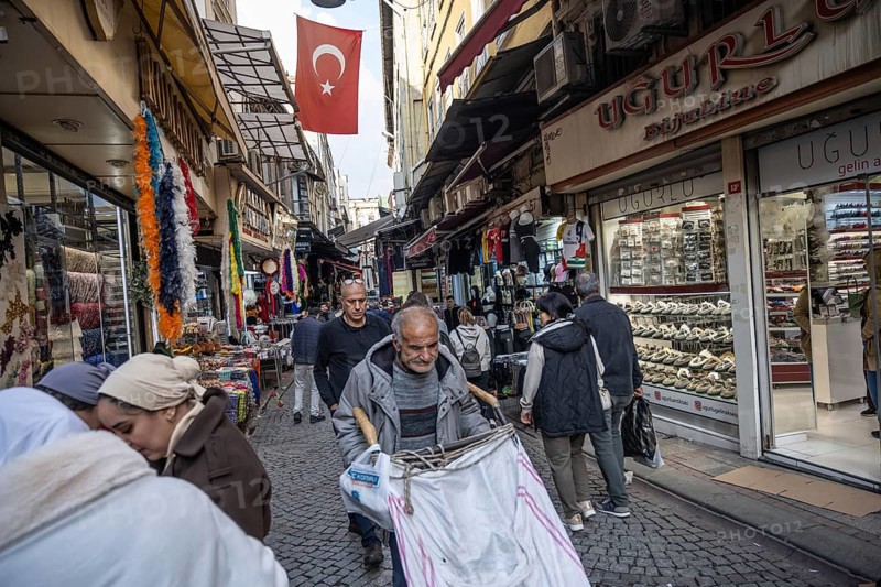 Istanbul, Turkey. December 2nd 2025. Busy crowded narrow streets with people shopping and working in the Fatih district of Istanbul near the Grand Bazaar, Istanbul, Turkey