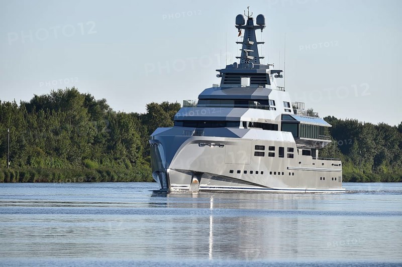 Superyacht, mega yacht NORN sails in the Kiel Canal, NOK, Kiel Canal, Kiel Canal, Schleswig-Holstein, Germany
