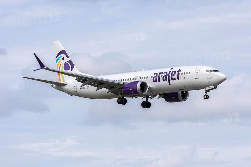 An Arajet Boeing 737-8 MAX aircraft with license plate HI1081 at Miami airport, USA