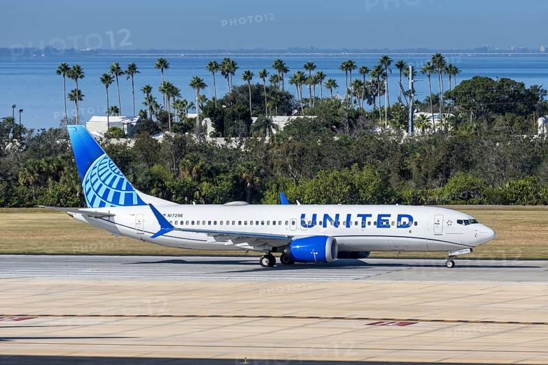 A United Airlines Boeing 737 MAX 8 aircraft with license plate N17296 at Tampa airport, USA
