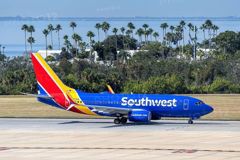 A Southwest Airlines Boeing 737-700 aircraft with the license plate N287WN at Tampa airport, USA