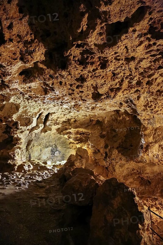 Tiefenhöhle Laichingen, Schachthöhle, karst object, rock, Laichingen, Swabian Jura, Baden-Württemberg, Germany