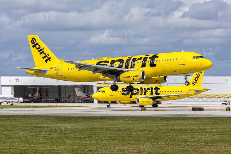 Spirit Airlines Airbus A320 aircraft with license plate N697NK at Fort Lauderdale airport, USA