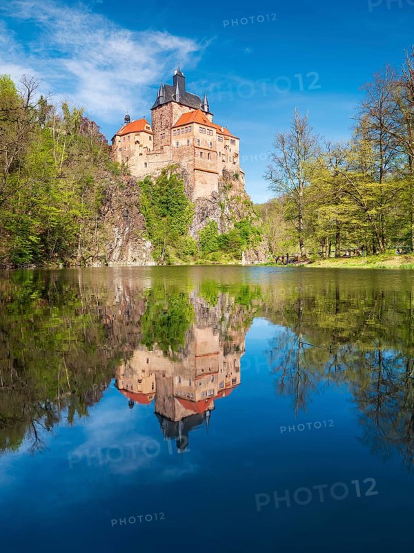 Kriebstein Castle near Mittweida, reflection in the Zschopau River, Kriebstein, Saxony, Germany