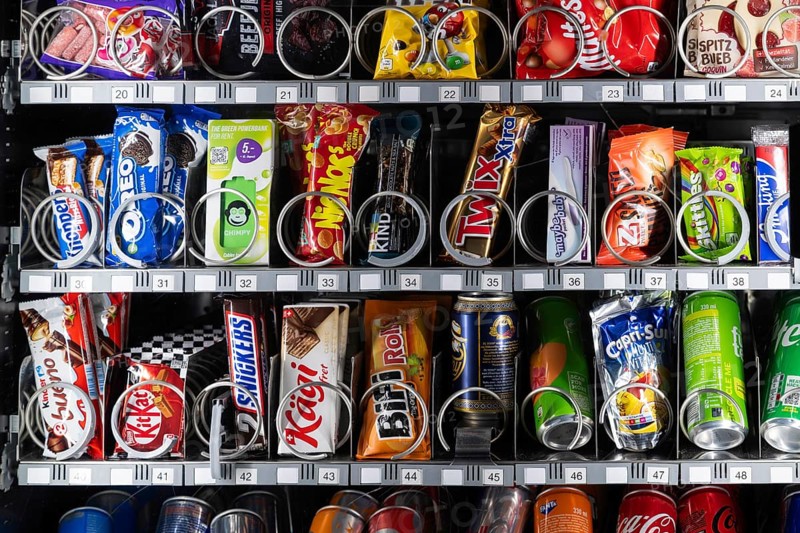 Snack vending machine with Twix, Snickers, M&M, Kitkat, Zweisimmen, Switzerland