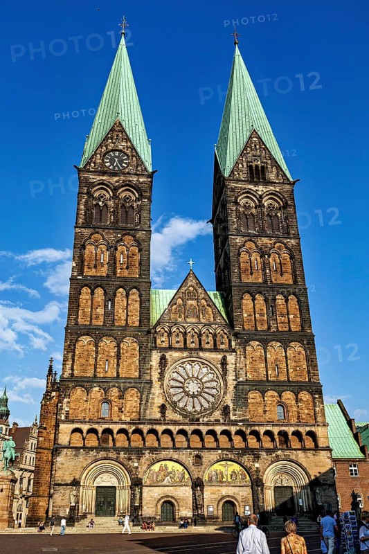 Gothic cathedral with impressive towers and rose windows, Bremen Cathedral