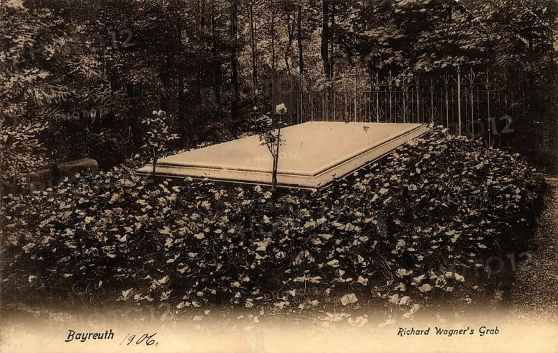 Historical postcard around 1910, Bayreuth, grave of Richard Wagner, Upper Franconia, Bavaria, Germany, digital reproduction of a historical postcard, public domain, from that time, exact date unknown