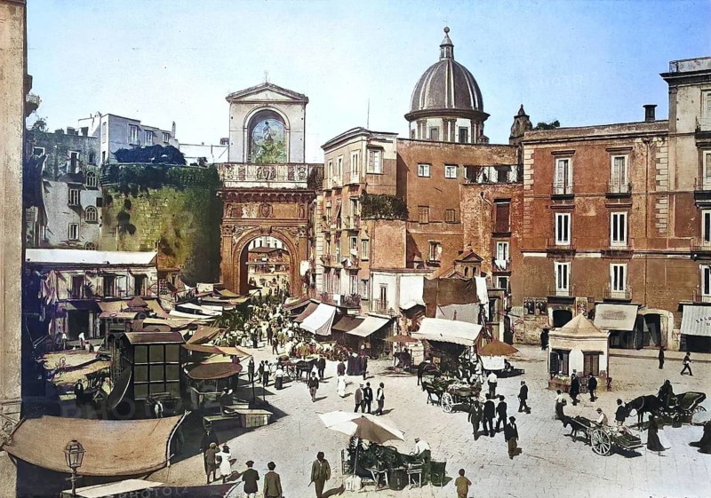Historical image of Napoli, Naples, Porta Capuana, Italy/Historic images of Napoli, Naples, Italy, historical, digitally restored reproduction of an original model from the 19th century, exact original date not known, subsequently colored