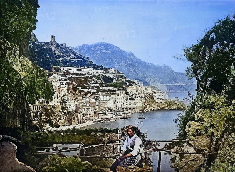 Historisches Foto (ca 1880) von Amalfi, Kampanien, Italien / Historical photo of Amalfi, Campania, Italy, Historical, digitally restored reproduction of an original from the 19th century, exact original date unknown, subsequently coloured