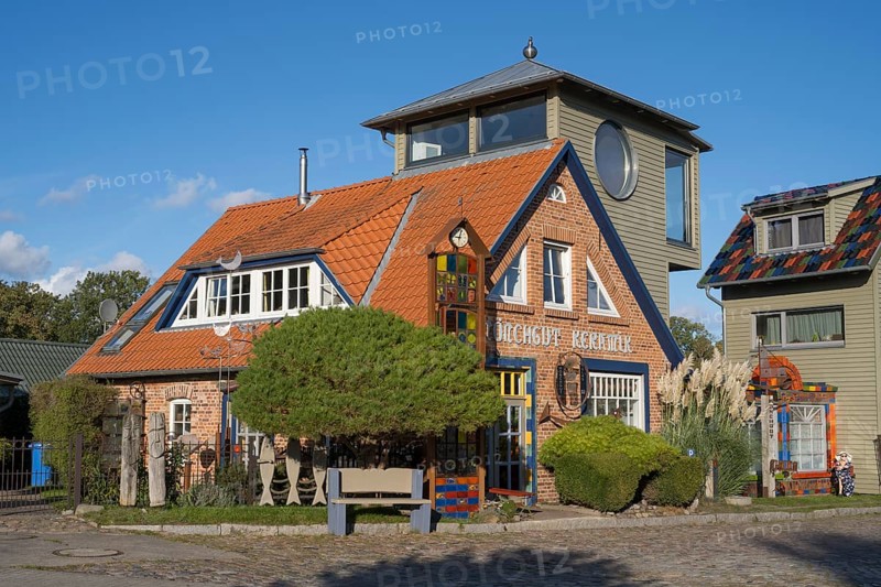 Mönchgut Keramik, Arts and Crafts Store, Middelhagen, Lobbe, Mönchgut Peninsula, Rügen, Island, Baltic Sea, Mecklenburg-Western Pomerania, Germany
