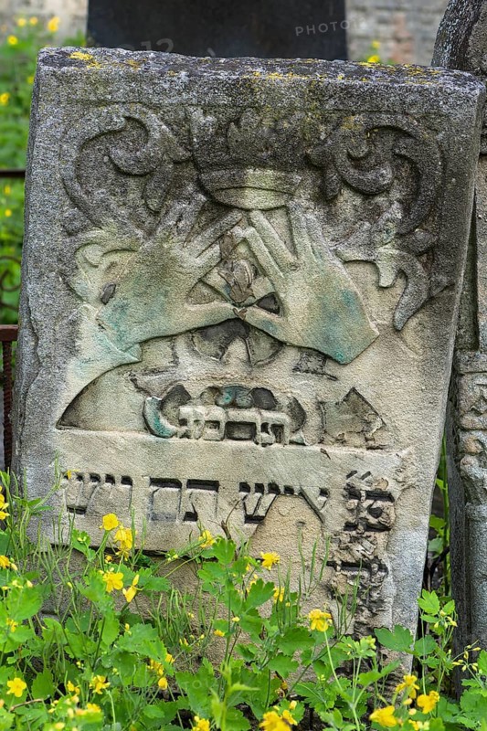 Tombstone and relief of two hands, Jewish cemetery, since 1866, Czernowicz, Bukovina, Ukraine