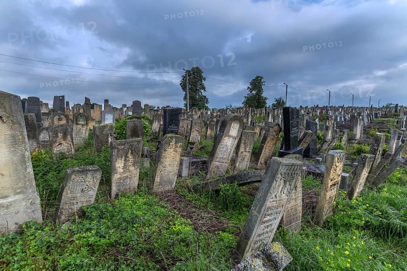 Graves at the Jewish cemetery in Czernowicz, Bukovina, Ukraine