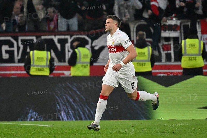 Goal celebration Ermedin Demirovic VfB Stuttgart (09) Soccer Bundesliga, MHPArena, MHP Arena Stuttgart, Baden-Württemberg, Germany