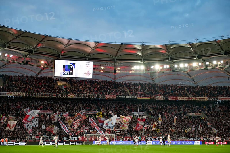 Cannstatt curve, fan block, fans, fan curve, flags, atmosphere, atmospheric blue hour, floodlights, evening, soccer Bundesliga, MHPArena, MHP Arena Stuttgart, Baden-Württemberg, Germany
