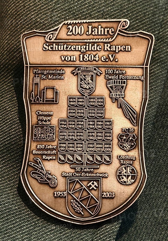 Traditional uniform with badge of the shooting guild Rapen from 1804, detail, House of History, Bonn, Germany