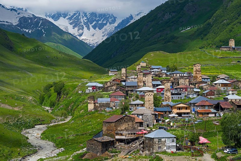 Picturesque village with many towers and houses in a green mountain valley, defensive towers, Ushguli, Ushguli, Shibiani district, Zhibiani, Enguri river, Mingrelia region and Upper Svaneti, Svaneti, Georgia