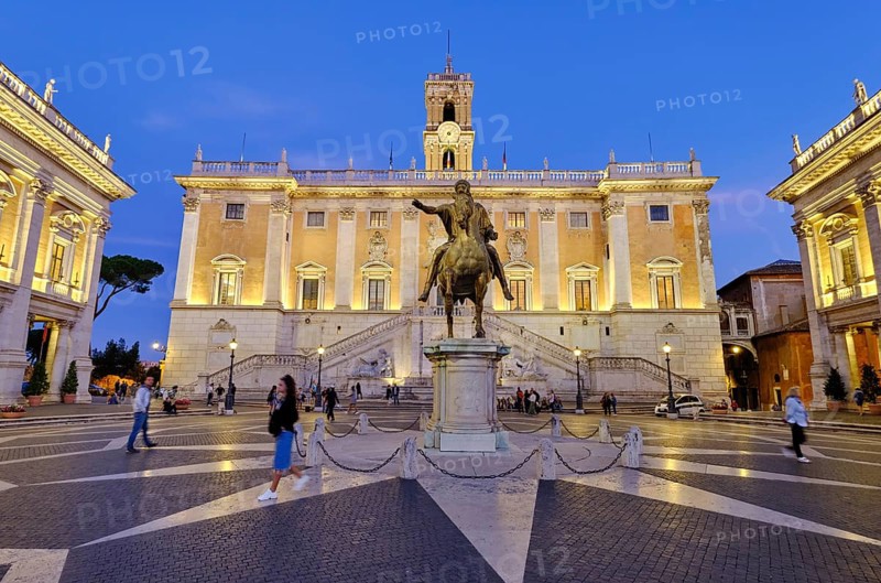 Equestrian statue of Marcus Aurelius in front of the illuminated Senatorial Palace (Palazzo Senatorio) at the blue hour, Piazza del Campidoglio on the Capitoline Hill, Capitoline Square, Rome, Lazio, Italy