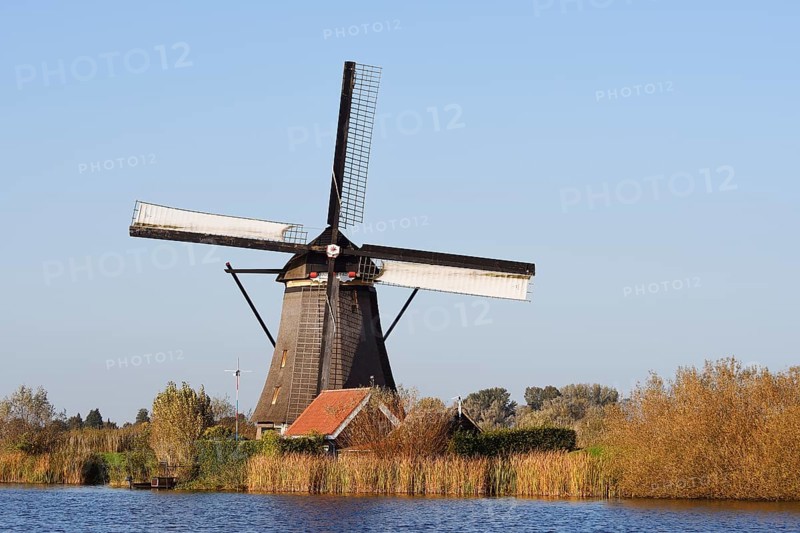 Historic windmill, UNESCO World Heritage Site, Kinderdijk, South Holland, Netherlands