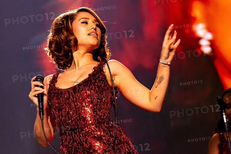 RAYE live on This Tour May Contain New Music at Berlin's Uber Arena on 24.01.2026