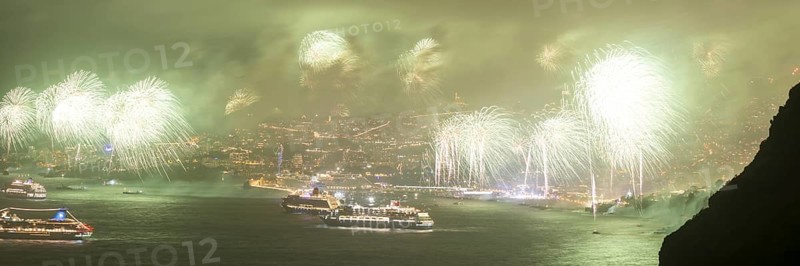 New Year's Eve fireworks, dusk, Atlantic Ocean, harbour with cruise ships, Funchal, Madeira, Portugal