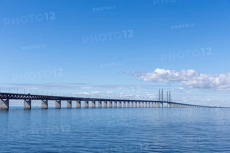 Öresund Bridge, Øresundsbrön, world's longest cable car bridge, connecting Copenhagen with Malmö, Denmark, Sweden