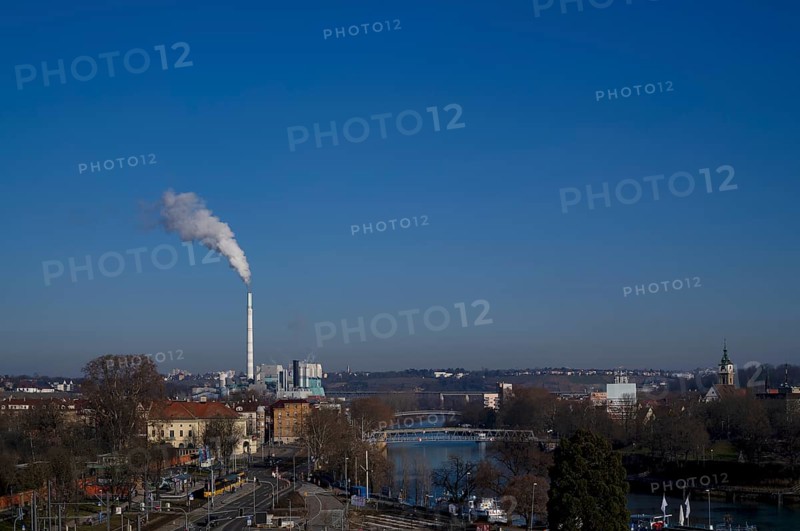 View of EnBW power plant and waste incineration plant Stuttgart-Münster, combined heat and power plant, smoke from chimney, Neckar, Mühlsteg, viaduct, Protestant City Church, Bad Cannstatt, Stuttgart, Baden-Württemberg, Germany