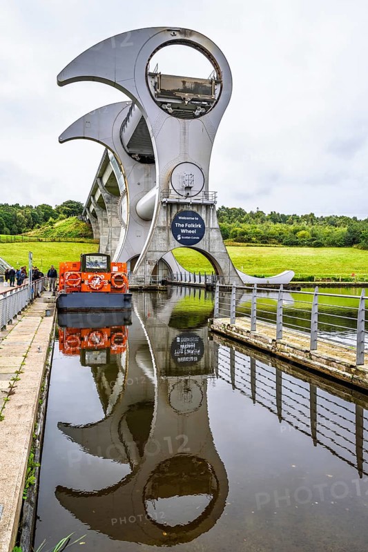 Falkirk Wheel, Forth and Clyde Canal, Falkirk, Scotland, UK