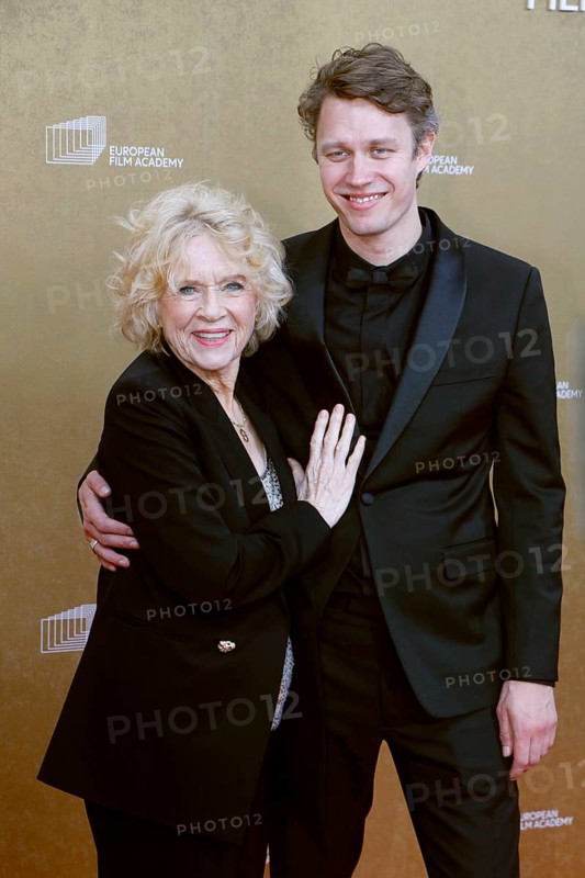 Liv Ullmann and her grandson director Halfdan Ullmann Tøndel arriving at the European Film Awards at the House of World Cultures in Berlin on 17.01.2026