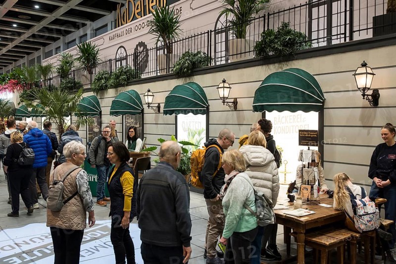 Buildings in the flower hall at the Green Week on the exhibition grounds in Berlin on 16.01.2026. The Agricultural and Food Industry Fair will take place from January 16-25, 2026