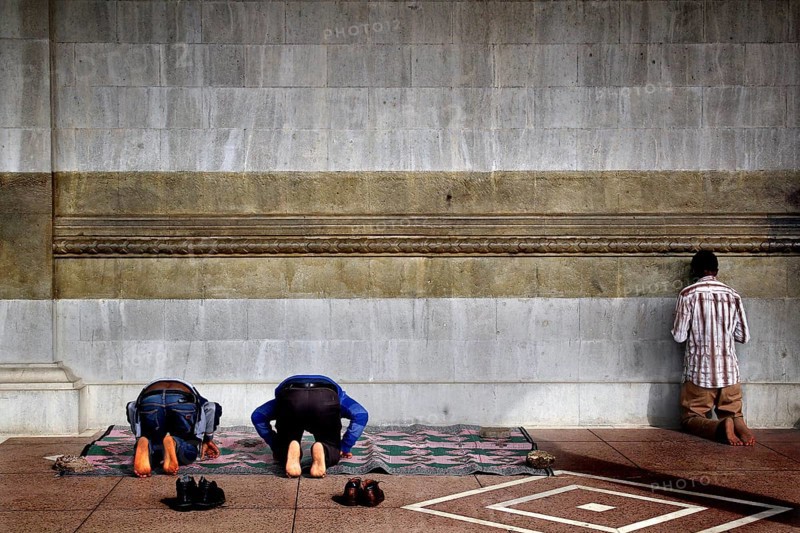 Believers pray near Medihnelm church in Addis Ababa, Addis Ababa, null, Ethiopia