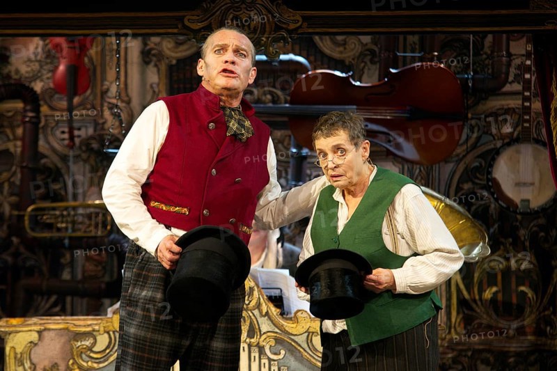 Katharina Thalbach, Pierre Besson, Wilhelm bush: Sauerkohl & Misetaten, photo sample on 14.01.2026 in the comedy Am Kurfürstendamm in Ernst-Reuter-Saal, Berlin, premiered on 20.01.2026