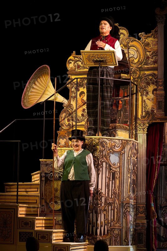 Katharina Thalbach, Pierre Besson, Wilhelm bush: Sauerkohl & Misetaten, photo sample on 14.01.2026 in the comedy Am Kurfürstendamm in Ernst-Reuter-Saal, Berlin, premiered on 20.01.2026