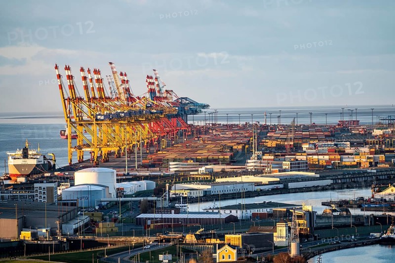 MSC and Eurogate container terminal in the seaport of Bremerhaven, Eurogate container terminal with almost 50 container bridges, cranes, over a length of over 4 km at the mouth of the Weser, Bremerhaven, Bremen, Germany