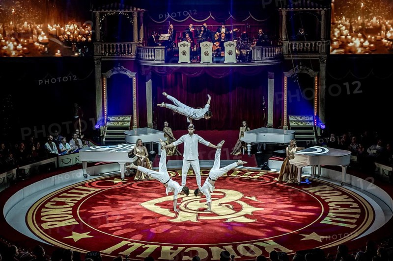 Artists at the 21st Original Roncalli Christmas Circus Berlin in Berlin's Tempodrom on 19.12.2025