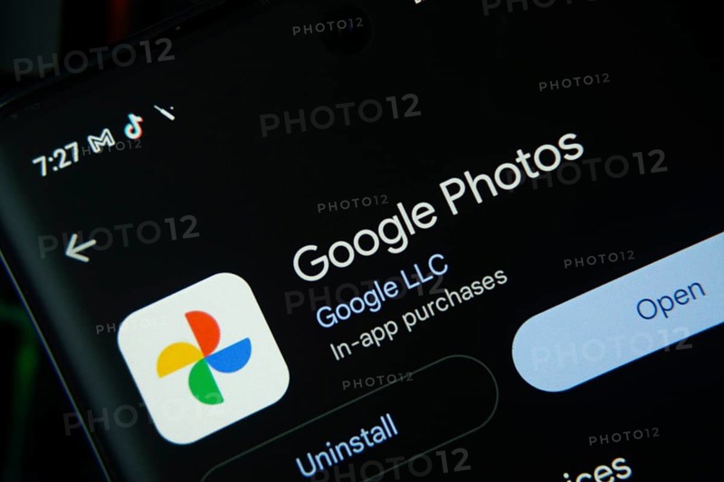 Dhaka, Bangladesh- 27 July 2025: Screen displaying Google Photos app with open and uninstall options, dark interface