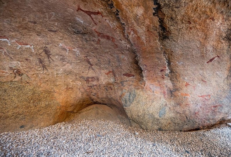 White Lady Rock Painting, White Lady Painting, Depiction of Hunters and Animals, Rock Paintings in Maack's Shelter, Tsisab Gorge, Brandberg, Erongo, Namibia