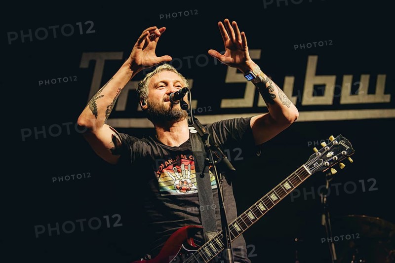 Billy Lunn, singer and guitarist from The Subways live on For Eternity Tour 2025 at Hole44 in Berlin on 29.11.2025