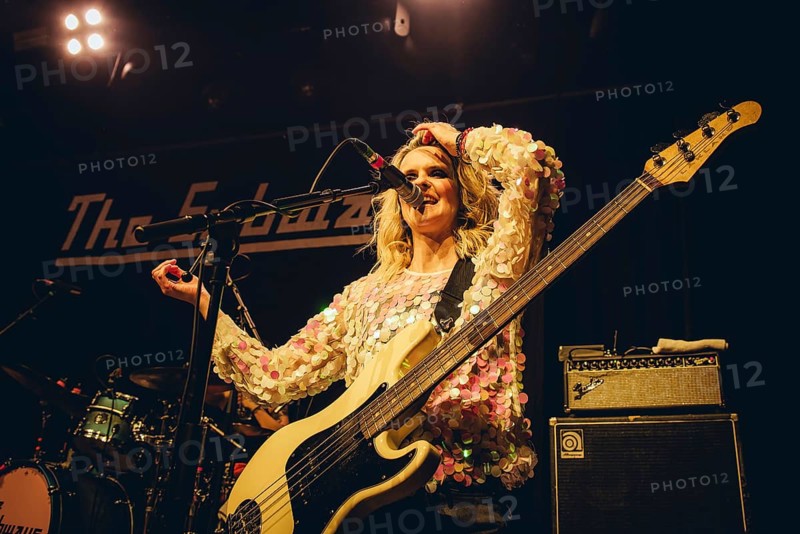 Charlotte Cooper, singer and bass player from The Subways live on For Eternity Tour 2025 at Hole44 in Berlin on 29.11.2025