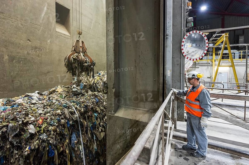 Garbage, household waste, waste separation, waste incineration, waste incineration plant, energy, TREA, Eschbach, Breisgau, Baden-Württemberg, Germany