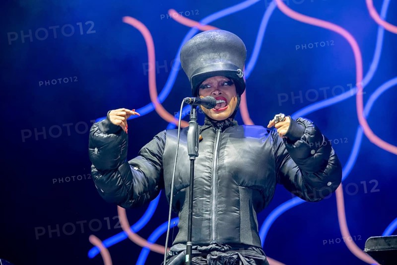 Erykah Badu, singer, USA, soul, hip-hop, R&B, The Return Of Automatic Slim World Tour 2025, live at the Uber Eats Music Hall, Berlin, 04.11.2025 < english> Erykah Badu, singer, hip-hop, live at the Uber Eats Music Hall, November 4th, 2025
