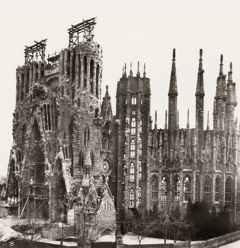 Construction site of the Basílica i Temple Expiatori de la Sagrada Família, known as Sagrada Família, 1908, Barcelona, Catalonia, Spain, built by Antoni Gaudí, Catalan architect and designer from Spain, the greatest exponent of Catalan Modernisme, digitally optimized