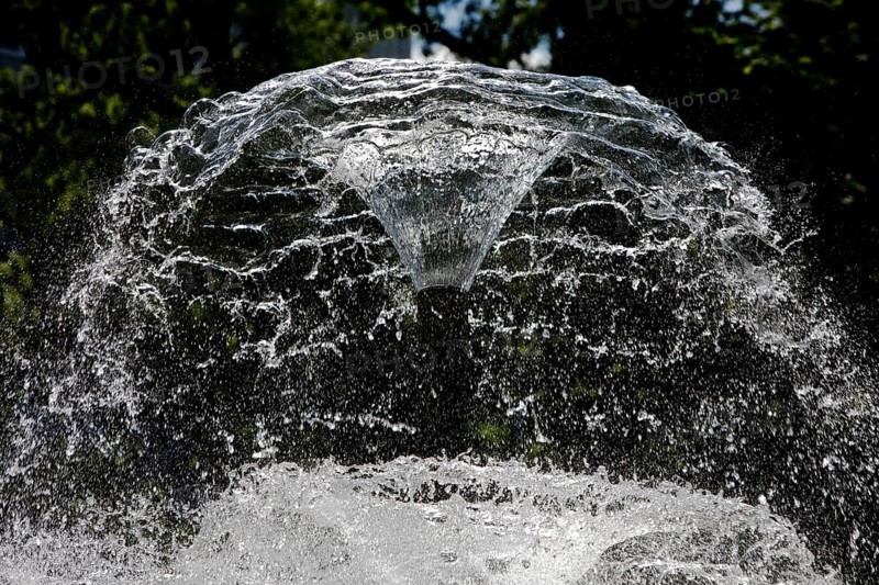 Water bell fountain in the spa garden, detail, Bad Homburg vor der Höhe, Hesse, Germany